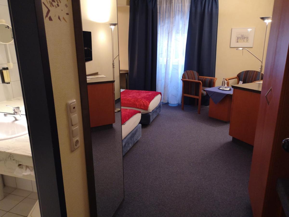 Main Hotel Eckert 3 Margetshoechheim Екстер'єр фото